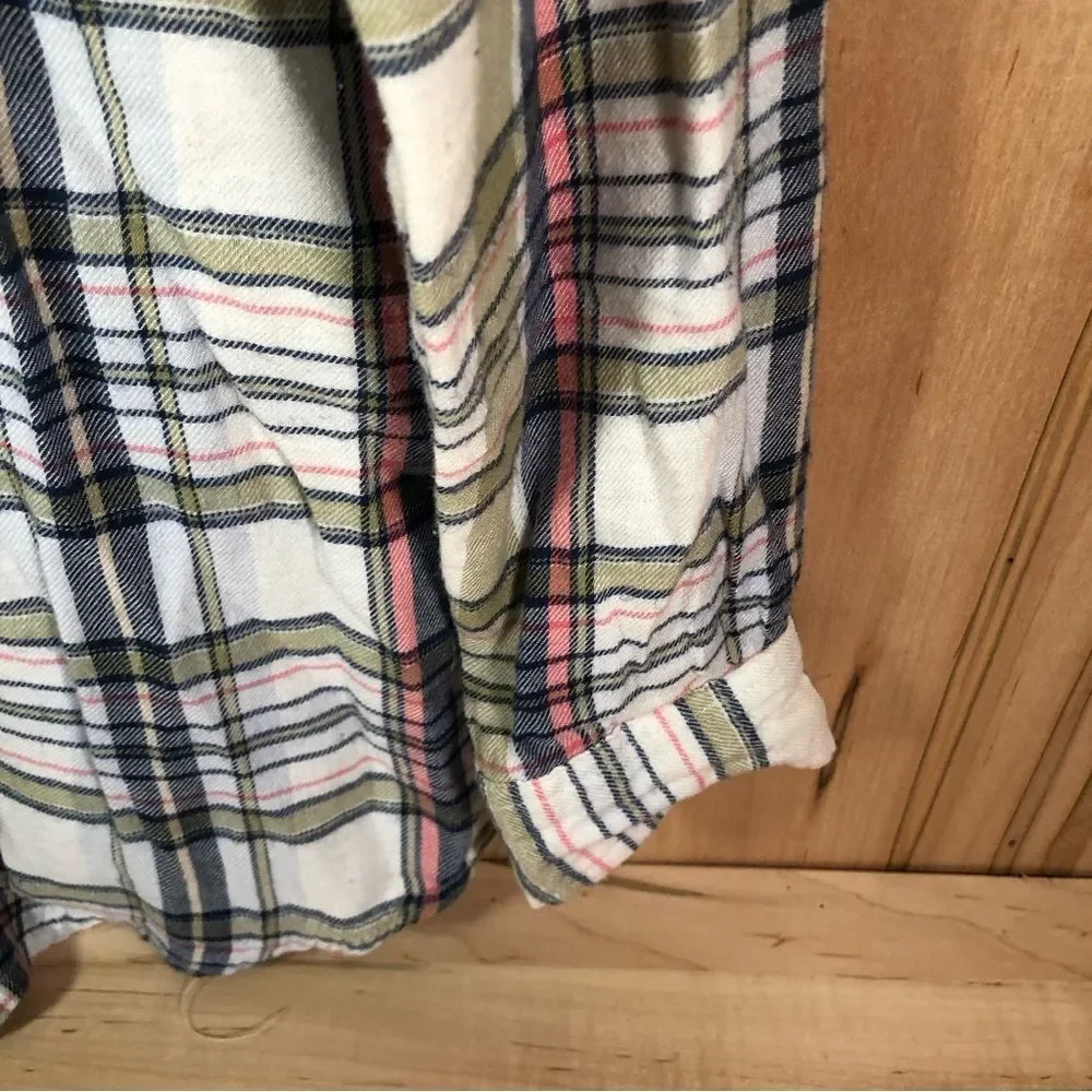 Old Navy Plaid Boyfriend Fit Button-Down Girl's Flannel - Size XL - White/Green